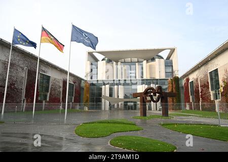 Berlin, Allemagne - 01 novembre 2022 : le complexe de la Chancellerie fédérale. La Chancellerie fédérale (Bundeskanzleramt) à Berlin est le siège officiel Banque D'Images