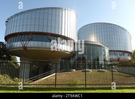 Strasbourg, France - 4 septembre 2019 : bâtiment de la Cour européenne des droits de l'homme (CEDH) à Strasbourg, France. Banque D'Images