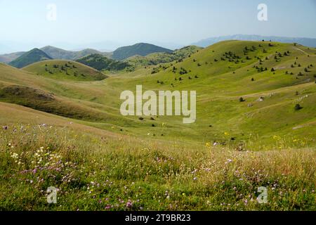 Litlle Tibet, Gran Sasso et Monti della Laga National Park, provinces de Teramo, l'Aquila, Pescara, région des Abruzzes, Italie Banque D'Images