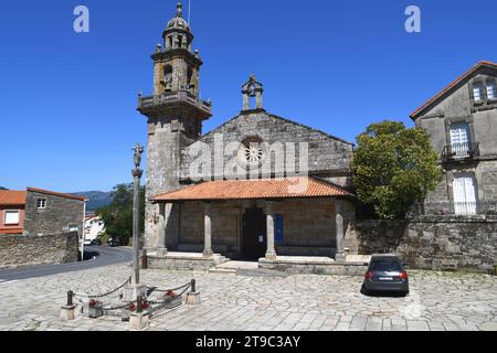 Muros, Colegiata de San Pedro ou Colegiata de Santa Maria del Campo (gothique, XIVe siècle avec clocher (baroque, XVIIIe siècle).A Coruna, Galice, Banque D'Images