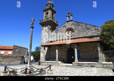 Muros, Colegiata de San Pedro ou Colegiata de Santa Maria del Campo (gothique, 14e siècle avec clocher baroque, 18e siècle). A Corogne, Galice, S. Banque D'Images