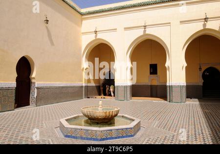 Mausolée de Mulay Ismail (17-18th siècle). Meknes (site du patrimoine mondial), Maroc. Banque D'Images