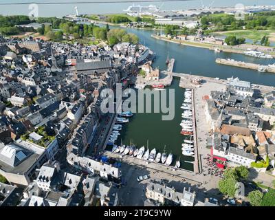 Honfleur port France drone aérien été Banque D'Images