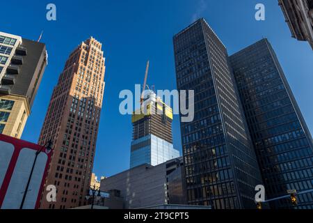 Nouvelle construction d'un immeuble de grande hauteur à Detroit, États-Unis Banque D'Images