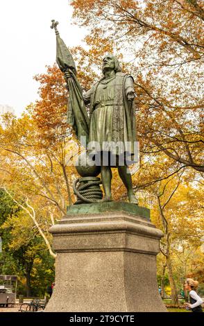 Statue de Christophe Colomb par le sculpteur Jeronimo Sunol à Central Park, New York City, N.Y.C, États-Unis d'Amérique, U.S.A. Banque D'Images