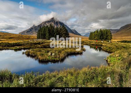 Vue vers Buachaille Etive Mor depuis Kingshouse, Glencoe, Écosse Banque D'Images