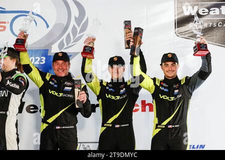 Braselton, Vereinigte Staaten. 15 octobre 2023. Wright Motorsports (#77), Alan Brynjolfsson (USA), Trent Hindman (USA), Maxwell Root (USA) (lr) crédit : dpa/Alamy Live News Banque D'Images