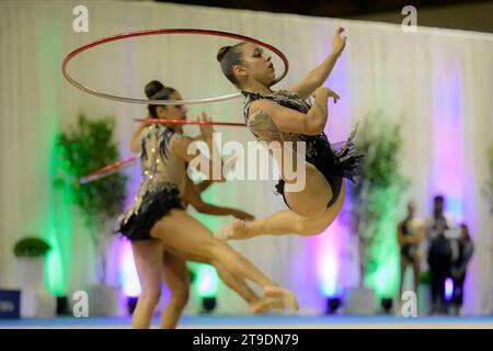 Curitiba, Brésil. 24 novembre 2023. Championnat brésilien de gymnastique rythmique organisé à Ginásio do Tarumã à Curitiba, Paraná. Crédit : Reinaldo Reginato/FotoArena/Alamy Live News Banque D'Images