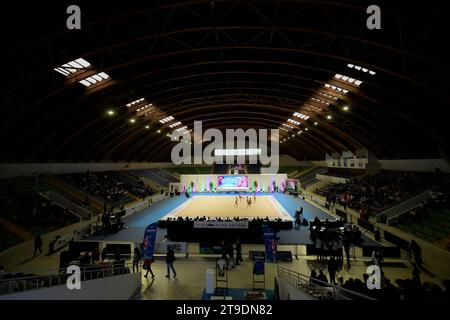 Curitiba, Brésil. 24 novembre 2023. Championnat brésilien de gymnastique rythmique organisé à Ginásio do Tarumã à Curitiba, Paraná. Crédit : Reinaldo Reginato/FotoArena/Alamy Live News Banque D'Images