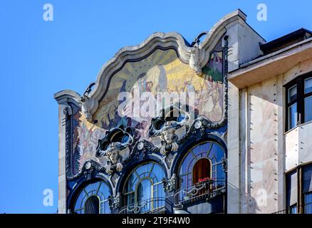 Budapest, Bankhaus Török, Szervita tér 3, Henrik Böhm, Ármin Hegedüs 1906, Mosaik von Miksa Roth // Budapest, Török Bank House (Turkish Bank House), S Banque D'Images