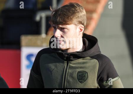 Lincoln, Royaume-Uni. 25 novembre 2023. Luca Connell #48 de Barnsley arrive lors du match Sky Bet League 1 Lincoln City vs Barnsley au Gelder Group Sincil Bank Stadium, Lincoln, Royaume-Uni, le 25 novembre 2023 (photo de Mark Cosgrove/News Images) à Lincoln, Royaume-Uni le 11/25/2023. (Photo de Mark Cosgrove/News Images/Sipa USA) crédit : SIPA USA/Alamy Live News Banque D'Images