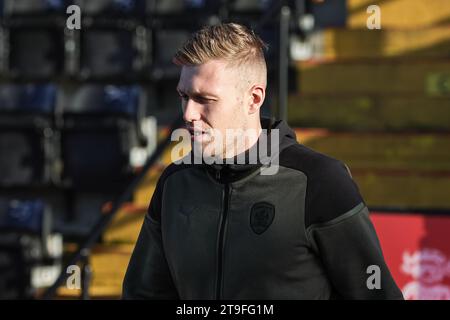 Lincoln, Royaume-Uni. 25 novembre 2023. Sam Cosgrove #9 de Barnsley arrive lors du match de Sky Bet League 1 Lincoln City vs Barnsley au Gelder Group Sincil Bank Stadium, Lincoln, Royaume-Uni, le 25 novembre 2023 (photo de Mark Cosgrove/News Images) à Lincoln, Royaume-Uni le 11/25/2023. (Photo de Mark Cosgrove/News Images/Sipa USA) crédit : SIPA USA/Alamy Live News Banque D'Images