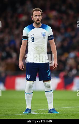 LONDRES, Royaume-Uni - 17 novembre 2023 : Harry Kane d'Angleterre regarde lors du match de qualification du Groupe C de l'UEFA Euro 2024 entre l'Angleterre et Malte à WE Banque D'Images