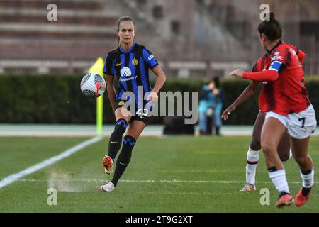 Milan, Italie. 25 novembre 2023. Serie A Femminile Match entre l'Inter Women et l'AC Milan Women à l'Arena Civica Gianni Brera, Milano lors du FC Internazionale Women vs AC Milan, football italien Serie A Women Match à Milan, Italie, novembre 25 2023 crédit : Agence photo indépendante/Alamy Live News Banque D'Images