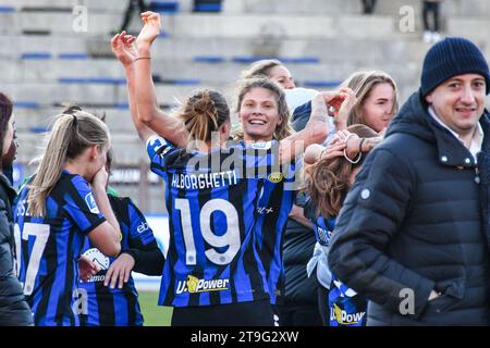 Milan, Italie. 25 novembre 2023. Serie A Femminile Match entre l'Inter Women et l'AC Milan Women à l'Arena Civica Gianni Brera, Milano lors du FC Internazionale Women vs AC Milan, football italien Serie A Women Match à Milan, Italie, novembre 25 2023 crédit : Agence photo indépendante/Alamy Live News Banque D'Images