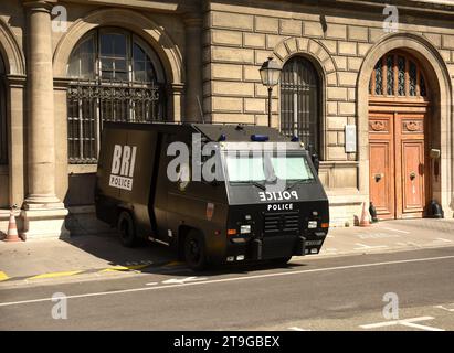 Paris, France - 1 septembre 2019 : les véhicules blindés BRI police dans le centre de Paris. Banque D'Images