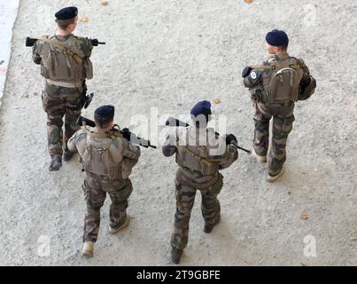 Paris, France - 2 septembre 2019 : une patrouille militaire dans le centre de Paris. Banque D'Images