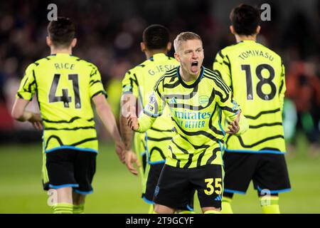 Oleksandr Zinchenko d'Arsenal Gestures lors du match de Premier League entre Brentford et Arsenal au Gtech Community Stadium, Brentford le samedi 25 novembre 2023. (Photo : Federico Guerra Maranesi | MI News) crédit : MI News & Sport / Alamy Live News Banque D'Images