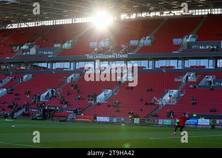 Bristol, Royaume-Uni. 25 novembre 2023. Vue générale Ashton Gate lors du Sky Bet Championship Match Bristol City vs Middlesbrough à Ashton Gate, Bristol, Royaume-Uni, le 25 novembre 2023 (photo de Craig Anthony/News Images) à Bristol, Royaume-Uni le 11/25/2023. (Photo Craig Anthony/News Images/Sipa USA) crédit : SIPA USA/Alamy Live News Banque D'Images