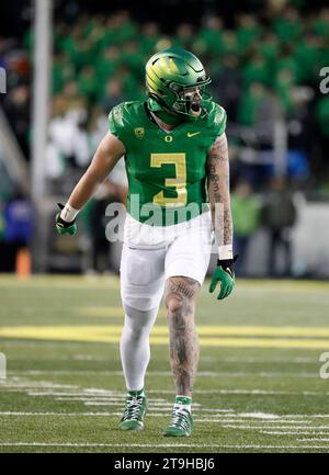 Autzen Stadium, Eugene, OREGON, États-Unis. 24 novembre 2023. Terrance Ferguson (3) lors du match de football NCAA entre les Beavers de l'Oregon et les Ducks de l'Université d'Oregon au stade Autzen, Eugene, OREGON. Larry C. Lawson/CSM/Alamy Live News Banque D'Images