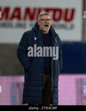 Edimbourg, Royaume-Uni. 25 novembre 2023. Scottish Premiership - Heart of Midlothian FC v St Johnstone FC 25/11/2023 Craig Levein, entraîneur de St Johnstone, alors que Hearts affronte St Johnstone dans le Scottish Premiership au Tynecastle Stadium, Édimbourg, Royaume-Uni crédit : Ian Jacobs/Alamy Live News Banque D'Images