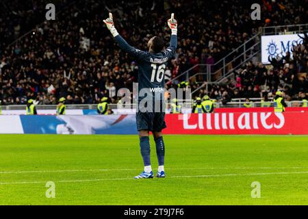 Milan, Italie. 25 novembre 2023. Mike Maignan vu en action lors du match de football Serie A entre l'AC Milan et ACF Fiorentina au stade Giuseppe Meazza. Scores finaux ; Milan 1-0 Fiorentina. Crédit : SOPA Images Limited/Alamy Live News Banque D'Images