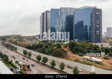 Le bâtiment du parc de connaissances sattva est un parc INFORMATIQUE ultramoderne, moderne et Premium situé dans la ville Hi-Tech à Hyderabad, en Inde Banque D'Images
