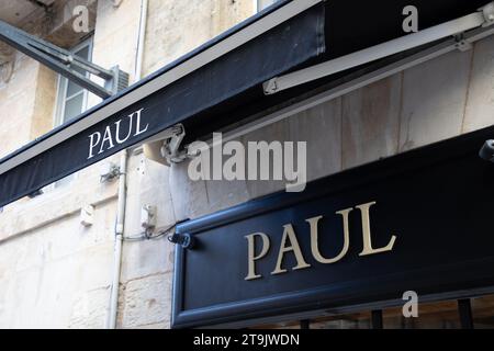 Bordeaux , France - 11 16 2023 : paul text shop enseigne chaîne et logo de marque de boulangerie française Take Away store Banque D'Images