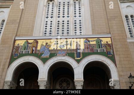 Mosaïque à l'entrée de la Sainte Eglise Métropolitaine de l'Annonciation à Athènes-Grèce Banque D'Images