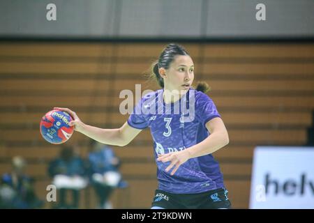 Santander, Espagne, 26 novembre 2023 : la joueuse Argentine Martina Romero (3 ans) avec le ballon lors de la 3e journée du Tournoi international féminin d'Espagne 2023 entre le Japon et l'Argentine, le 26 novembre 2023, au Palacio de los Deportes de Santander, à Santander, Espagne. Crédit : Alberto Brevers / Alamy Live News. Banque D'Images