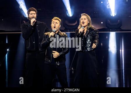 Thomas Gottschalk und seine letzte ZDF-Sendung Wetten, dass. Es ist das Ende einer TV-Ära. Die Sendung wurde live im ZDF übertragen. Prends ça. // 25.11.2023 : Offenburg, Baden-Württemberg, Deutschland, Europa *** Thomas Gottschalk et sa dernière émission ZDF Wetten, la fin d'une ère TV l'émission a été diffusée en direct sur ZDF Take That 25 11 2023 Offenburg, Baden Württemberg, Allemagne, Europe Credit : Imago/Alamy Live News Banque D'Images