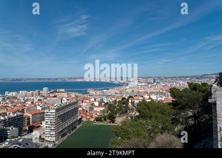 serie de photos sur la ville de marseille depuis l'esplanade de notre Dame de la Garde - Marseille photos de l'esplanade de notre Dame de la Garde Banque D'Images