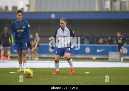 Kingston, Royaume-Uni. 26 novembre 2023. Kingsmeadow, Royaume-Uni, le 26 novembre 2023 ; Fran kirby (14 Chelsea) s'réchauffe avant le match de Barclays Womens Super League entre Chelsea et Leicester City à Kingsmeadow, Londres. (Tom Phillips/SPP) crédit : SPP Sport Press photo. /Alamy Live News Banque D'Images