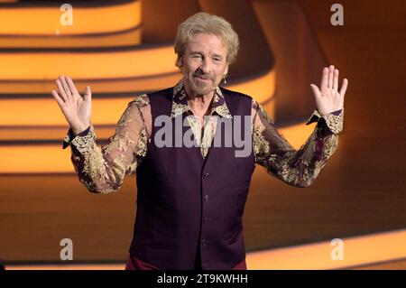 Thomas Gottschalk in der ZDF-Unterhaltungsshow Wetten, dass. Vivez aus der Messe Offenburg-Ortenau. Offenburg, 25.11.2023 *** Thomas Gottschalk sur le spectacle ZDF Wetten, Dass live from Messe Offenburg Ortenau Offenburg, 25 11 2023 Foto:XF.xKernx/xFuturexImagex wetten dass 2183 Credit : Imago/Alamy Live News Banque D'Images