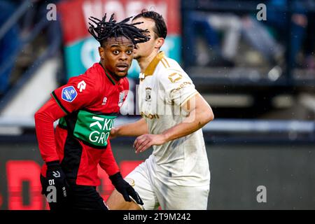 Nijmegen, pays-Bas. 26 novembre 2023. NIJMEGEN, PAYS-BAS - 26 NOVEMBRE : Sontje Hansen de NEC se penche sur le match néerlandais d'Eredivisie entre NEC Nijmegen et Go Ahead Eagles au Goffertstadion le 26 novembre 2023 à Nijmegen, pays-Bas. (Photo Broer van den Boom/Orange Pictures) crédit : Orange pics BV/Alamy Live News Banque D'Images