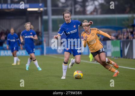 Kingston, Royaume-Uni. 26 novembre 2023. Kingsmeadow, Royaume-Uni, 26 novembre 2023 ; Niamh Charles (21 Chelsea) en action lors du match de Barclays Womens Super League entre Chelsea et Leicester City à Kingsmeadow, Londres. (Tom Phillips/SPP) crédit : SPP Sport Press photo. /Alamy Live News Banque D'Images