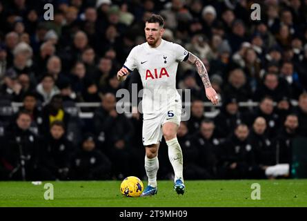 Londres, Royaume-Uni. 26 novembre 2023. Pierre-Emile Højbjerg (Tottenham) lors du match Tottenham V Aston Villa Premier League au Tottenham Hotspur Stadium. Crédit : MARTIN DALTON/Alamy Live News Banque D'Images