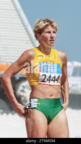 Le 100m féminin chauffe lors de la première journée de l'Athlétisme. Épreuves d'athlétisme aux , Jeux Olympiques de 2004 à Athènes, Grèce, 20 août 2004. A. Banque D'Images