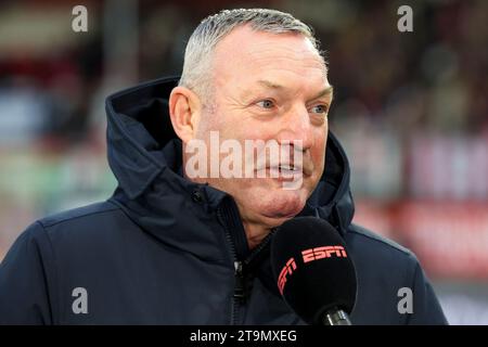 ROTTERDAM, PAYS-BAS - NOVEMBRE 26 : l'entraîneur Ron Jans (FC Utrecht) se penche sur le match d'Eredivisie entre le Sparta Rotterdam et le FC Utrecht au Het Banque D'Images