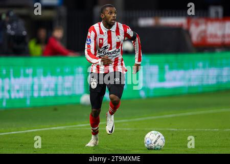 ROTTERDAM, PAYS-BAS - NOVEMBRE 26 : Said Bakari (Sparta Rotterdam) contrôle le ballon lors du match d'Eredivisie entre le Sparta Rotterdam et le FC Utrecht Banque D'Images