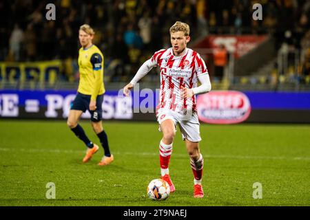 Aalborg, Danemark. 26 novembre 2023. Malthe Hojholt (14) d'Aalborg BK vu lors du match NordicBet Liga entre Aalborg BK et Hobro IK à Aalborg Portland Park à Aalborg. (Crédit photo : Gonzales photo/Alamy Live News Banque D'Images