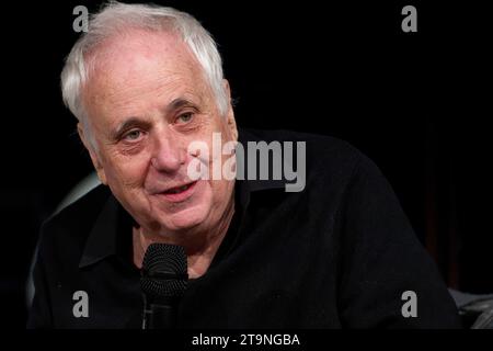 Turin, Italie. 26 novembre 2023. L’historien israélien Ilan Pappé présente son livre : « dix mythes sur Israël ». Crédit : MLBARIONA/Alamy Live News Banque D'Images