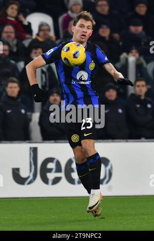 Turin, Italie. 26 novembre 2023. Nicolo Barella du FC Internazionale en action lors du match de football Serie A entre la Juventus FC et le FC Internazionale au stade de la Juventus à Turin (Italie), le 26 novembre 2023. Crédit : Insidefoto di andrea staccioli/Alamy Live News Banque D'Images