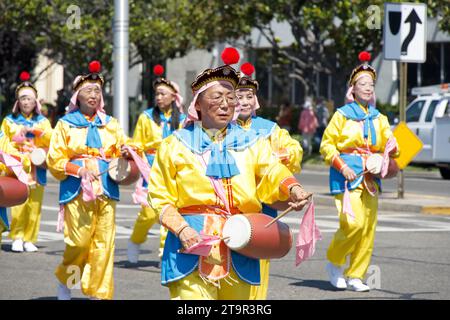 Fremont, CA - 20 août 2023 : participants au 31e défilé annuel du festival FOG. Une célébration annuelle du patrimoine et de la culture indiens pour l'ensemble du B. Banque D'Images