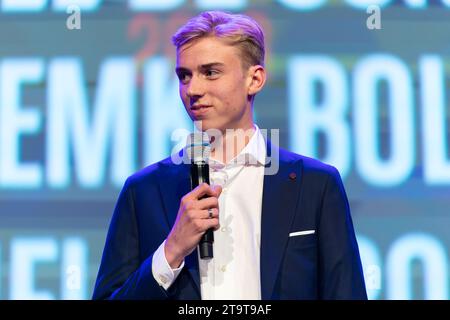 Barneveld, pays-Bas. 16 novembre 2023. BARNEVELD, PAYS-BAS - NOVEMBRE 16 : Niels Laros sur l'Atletiekgala de l'Atletiekunie au Midden Brabant Hallen le 16 novembre 2023 à Barneveld, pays-Bas. (Photo Joris Verwijst/Agence BSR) crédit : Agence BSR/Alamy Live News Banque D'Images