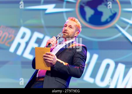 Barneveld, pays-Bas. 16 novembre 2023. BARNEVELD, PAYS-BAS - NOVEMBRE 16 : Rens Blom sur l'Atletiekgala de l'Atletiekunie au Midden Brabant Hallen le 16 novembre 2023 à Barneveld, pays-Bas. (Photo Joris Verwijst/Agence BSR) crédit : Agence BSR/Alamy Live News Banque D'Images