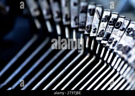 CU vieille machine à écrire, concept d'écrivain vintage Banque D'Images