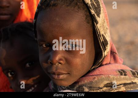 Chilhood à África, Tchad Banque D'Images