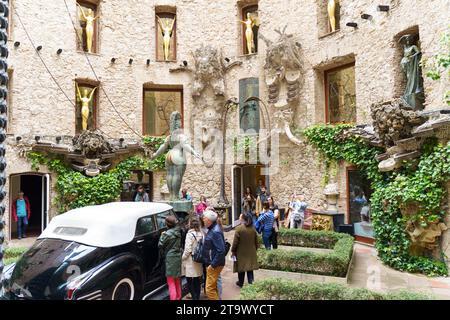 Figueres, Espagne - 13 mai 2023 : Musée du Théâtre de Salvador Dali à Figueres. Banque D'Images