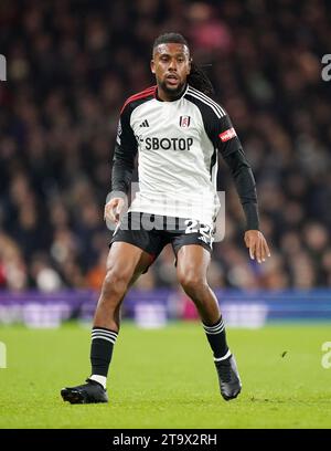 Alex Iwobi de Fulham lors du match de Premier League à Craven Cottage, Londres. Date de la photo : lundi 27 novembre 2023. Banque D'Images